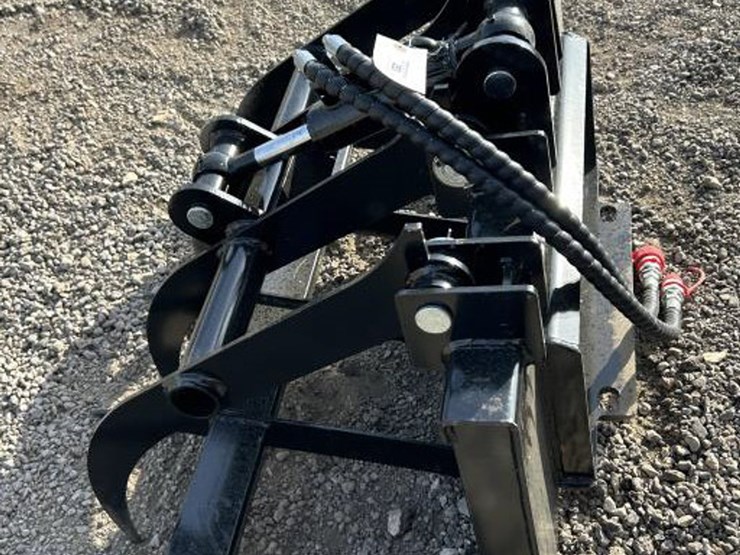 #253-•-mini-skid-steer-36.5"-hydraulic-wood-grapple-image-4