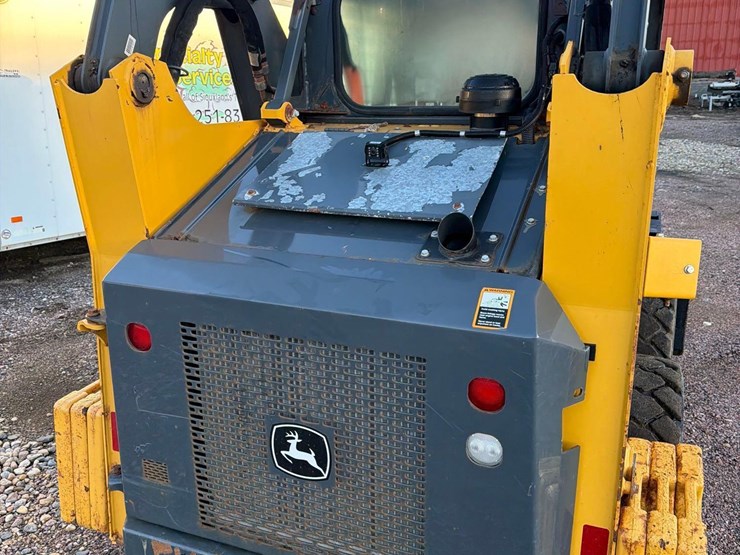 deere-318g-image-13