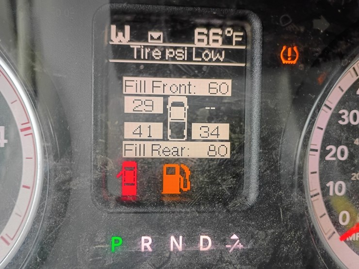 2016-dodge-2500-image-53