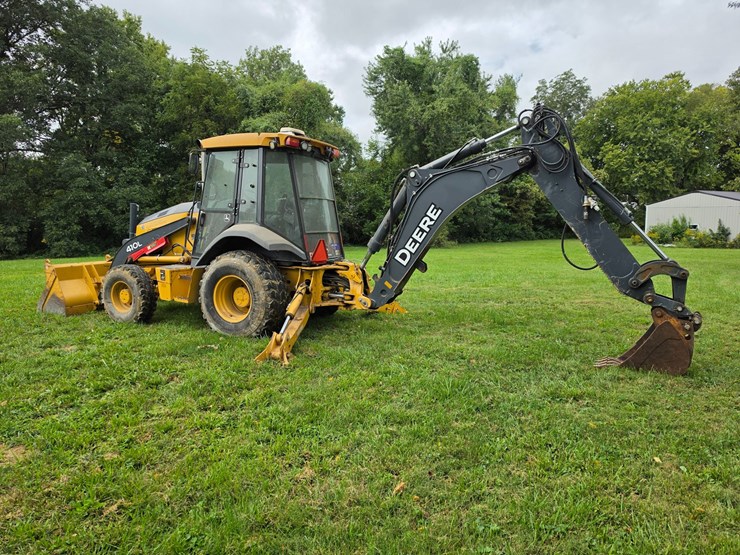 2016-deere-410l-image-7
