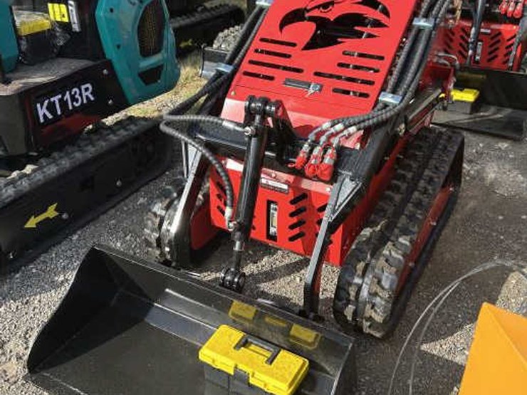 #98-•-mini-skid-steer-tracked-loader---ssl60---gas-image-1