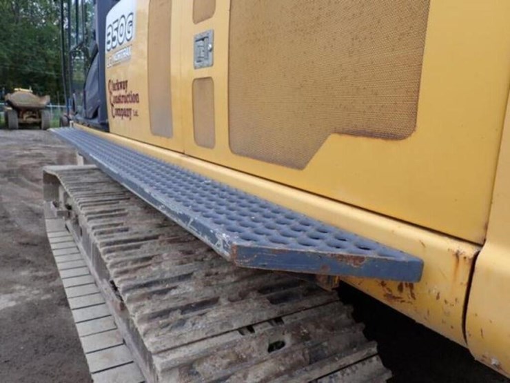 2012-deere-350g-lc-image-64