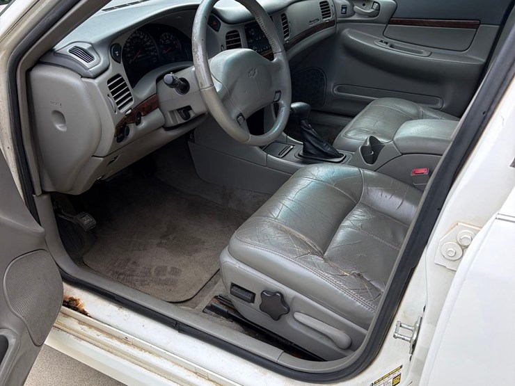 2004-chevrolet-impala-ls-car-image-23