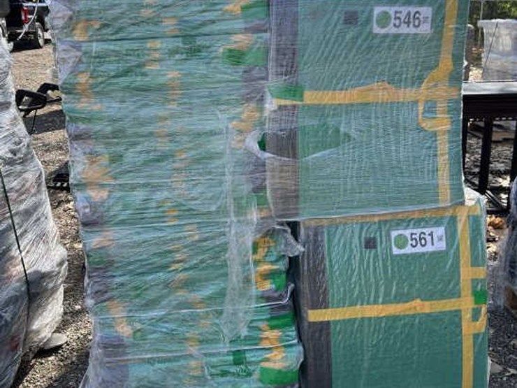#104-•-20"-tote-bags-on-pallet-image-2