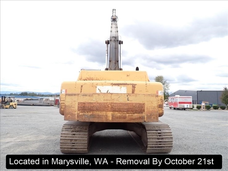 2002-deere-330c-lc-image-10