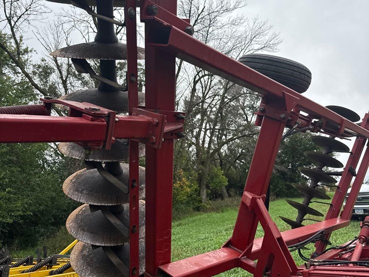 case-ih-3900-image-33