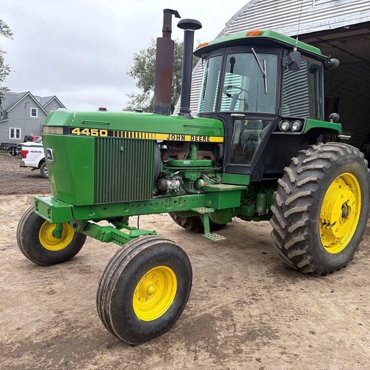 1983 JOHN DEERE 4450
