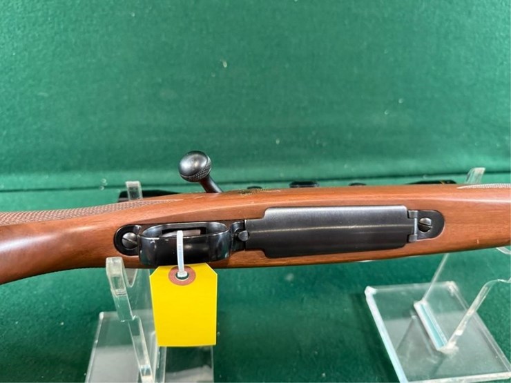 winchester-mdl.70-243-win-rifle-image-8