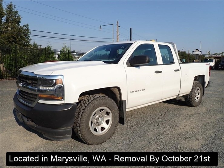 2018-chevrolet-1500-image-1