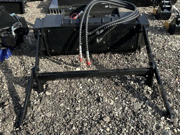 #256-•-mini-skid-steer-40"-hydraulic-mulcher-image-3