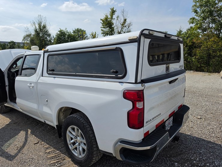 #25311-•-2019-chevrolet-silverado-pickup-truck-image-62