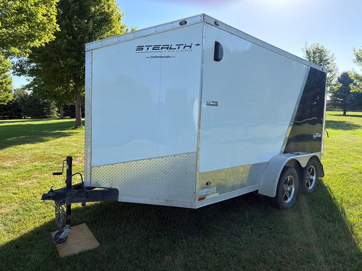 2011-stealth-14ft-enclosed-bumper-hitch-trailer--1-owner-image-2
