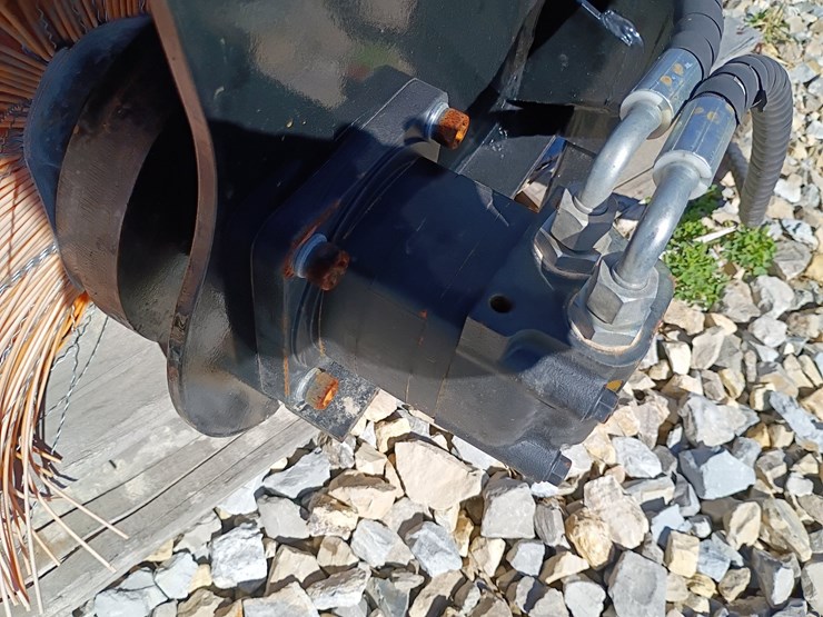 #27032-•-future-sweeper-mini-skid-steer-attachment-image-10