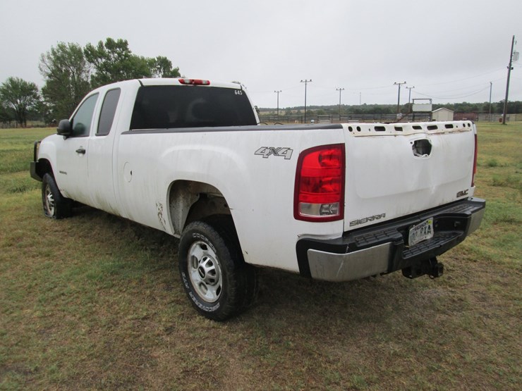 2013-gmc-2500hd-image-4