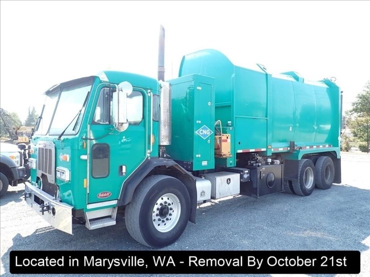 2017-peterbilt-320-image-1