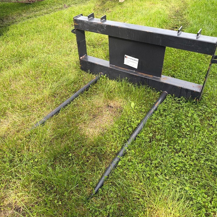 JCT Skidloader 2 Prong Bale Spear