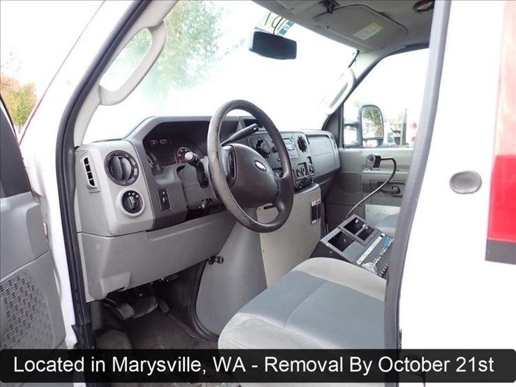 2015-ford-e450-image-11