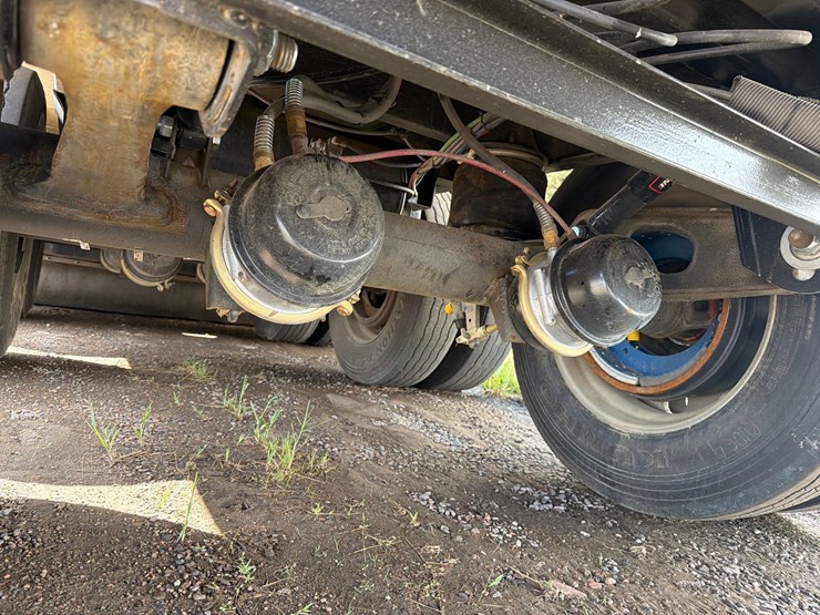 2011-wilson-46ft-fixed-tri-axle-live-bottom-semi-belt-trailer--1-owner--very-clean-trailer-image-49