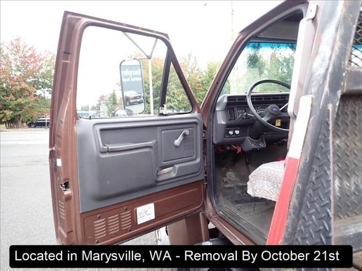 1993-ford-f700-image-6