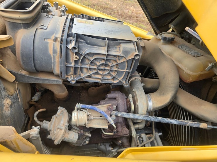 caterpillar-420f-image-33