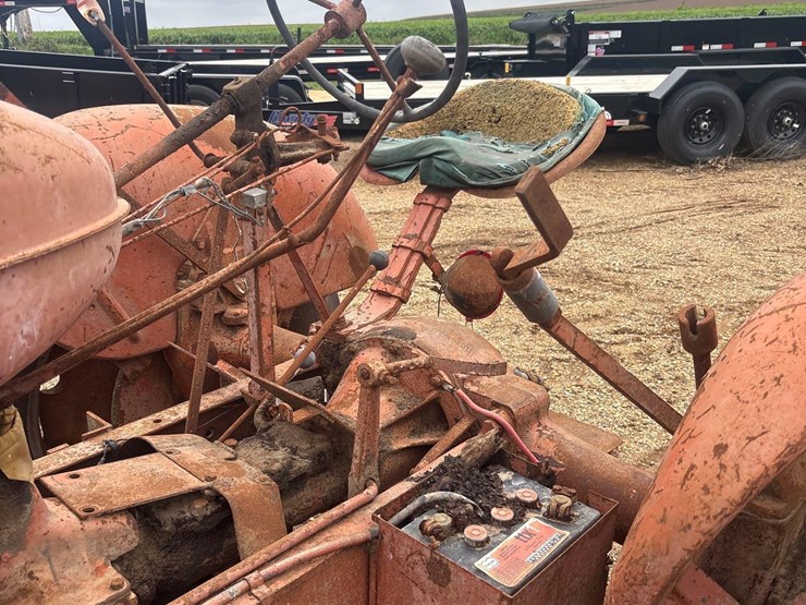 allis-wc-tractor-image-22