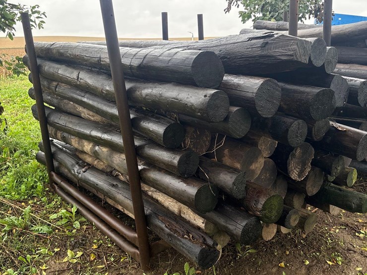 wood-post-and-stand-image-3