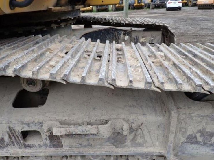 2012-deere-350g-lc-image-55