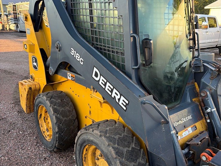 deere-318g-image-20