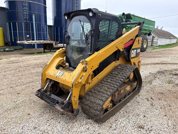 2015-caterpillar-289d-image-1