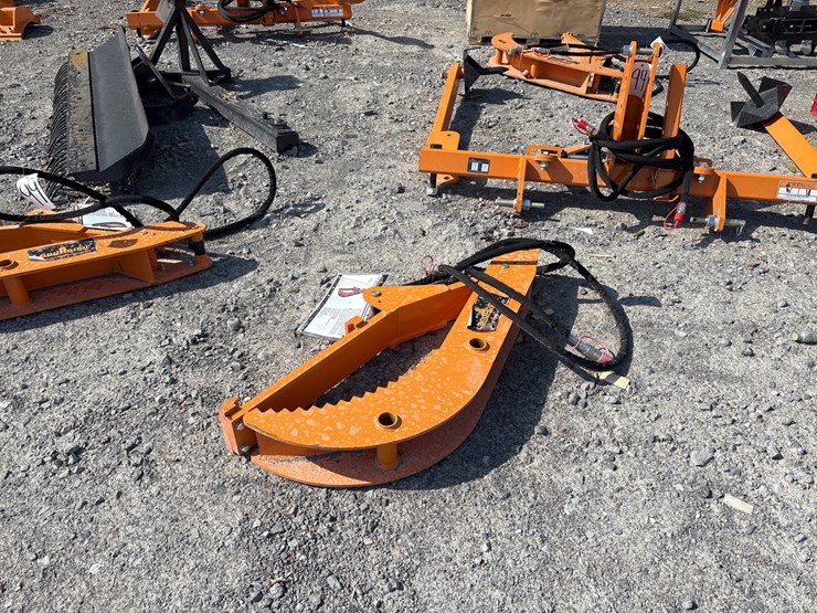 #93-•-hydraulic-fork-gripper-image-2
