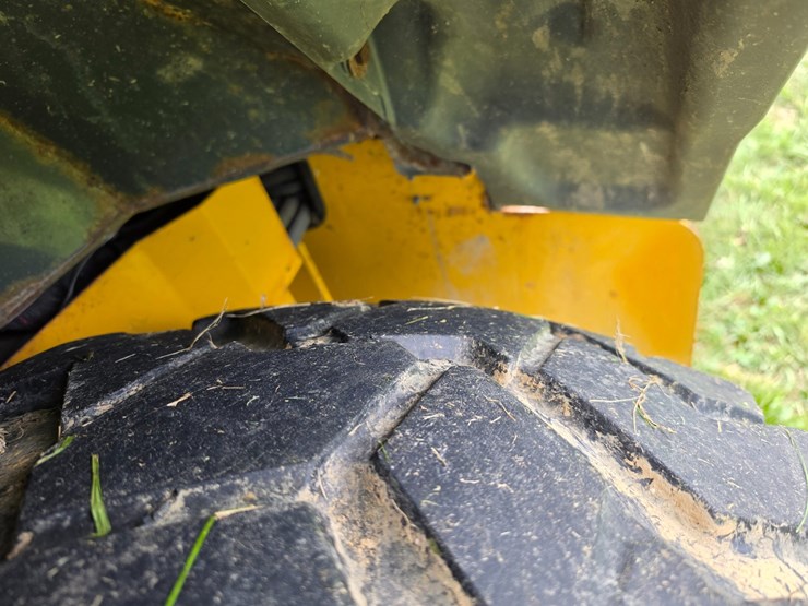 2016-deere-410l-image-170