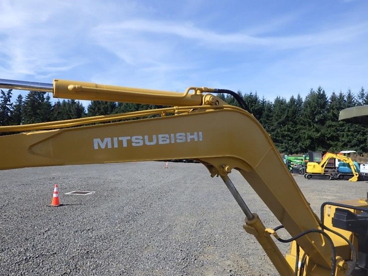 mitsubishi-me35-image-11