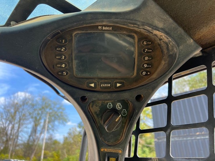 2019-bobcat-t595-image-17