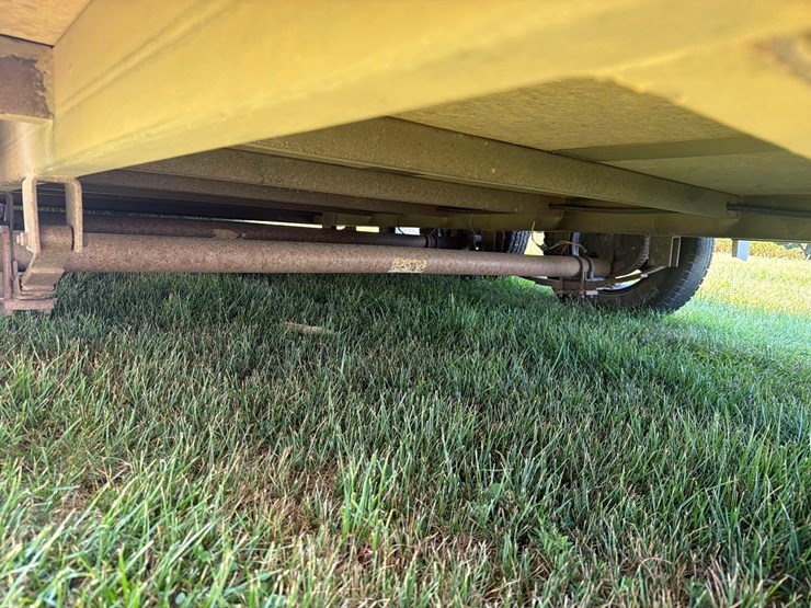 2011-stealth-14ft-enclosed-bumper-hitch-trailer--1-owner-image-40