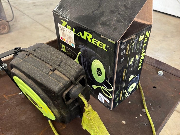 zilla-reel-extension-cord-reel-image-3
