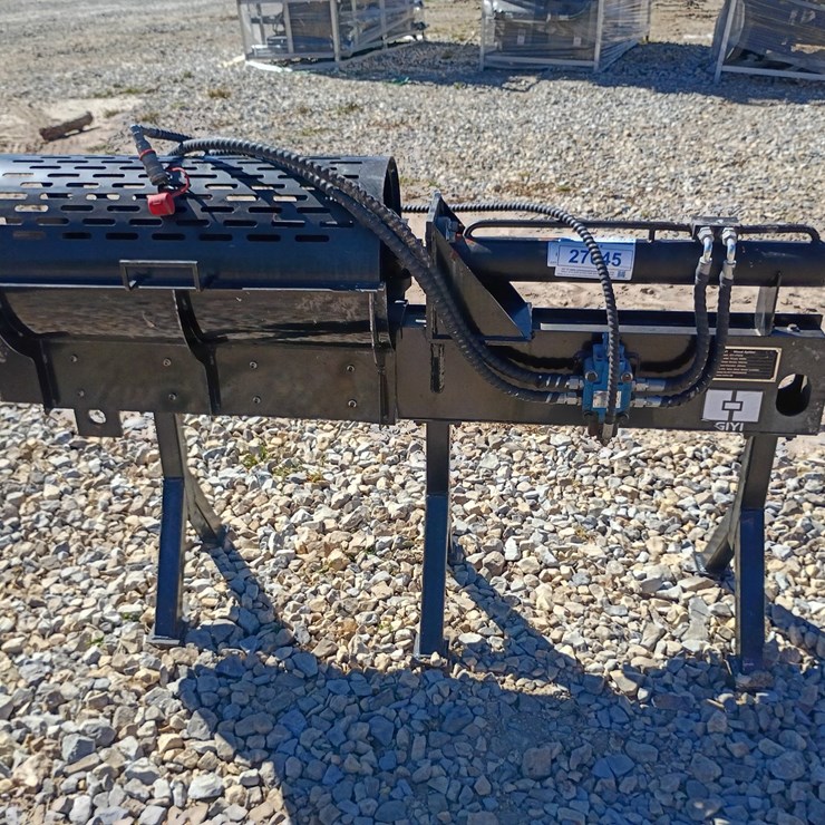 #27045 • GIYI Wood Splitter Mini Skid Steer Attachment [damaged]