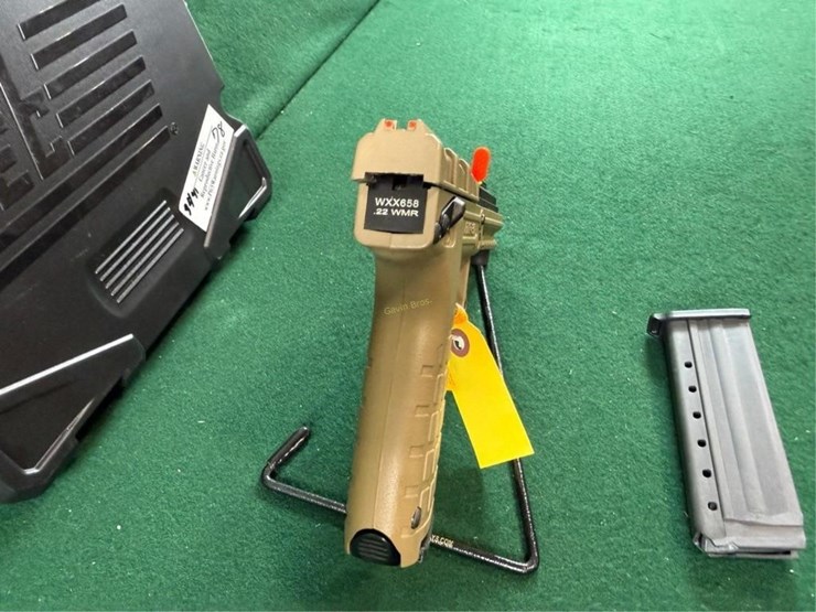 nib-kel-tec-pmr-30-22-wmr-pistol-image-7
