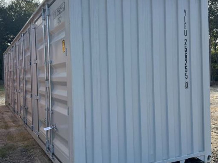 #83-•-40'-high-cube-conex/-shipping-container---one-trip-image-4