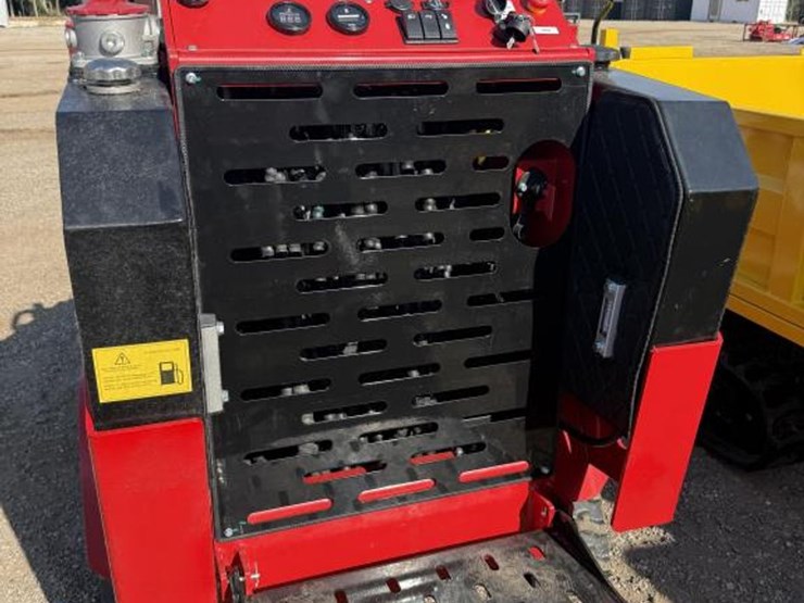 #134-•-yanmar-diesel-mini-skid-steer---ssl1500-image-4