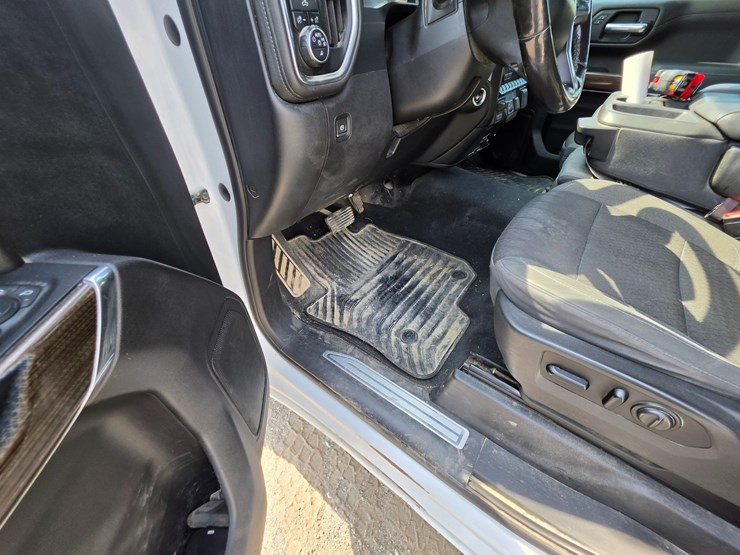 #25311-•-2019-chevrolet-silverado-pickup-truck-image-41