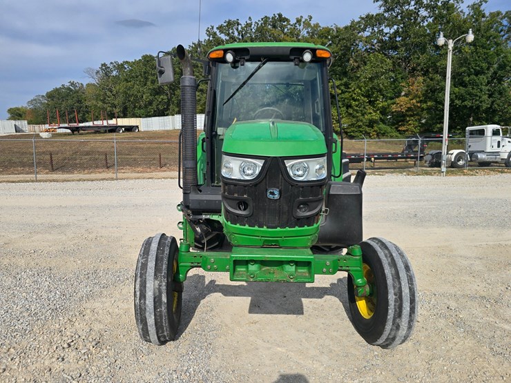 john-deere-6105m-image-23