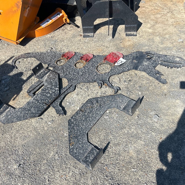 #50 • DINOSAUR STEEL TARGET WITH STAND