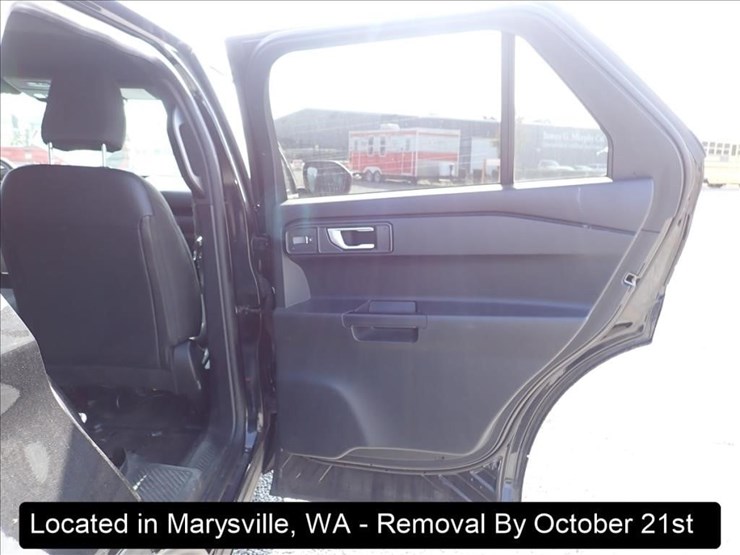 2021-ford-explorer-image-22