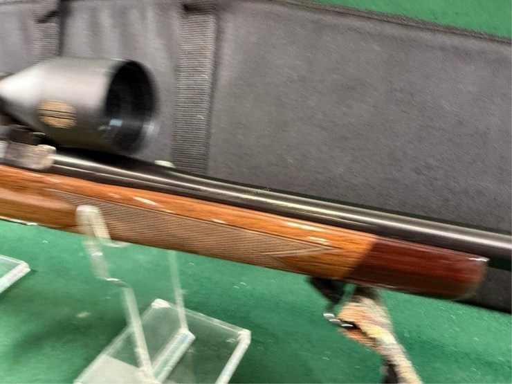 browning-medallion-a-bolt-30-06-sprg-rifle-image-6