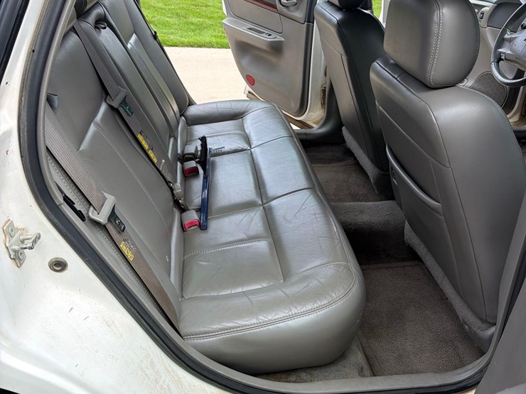 2004-chevrolet-impala-ls-car-image-34