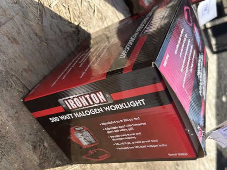 #111-•-ironton-500-watt-halogen-work-light-image-3