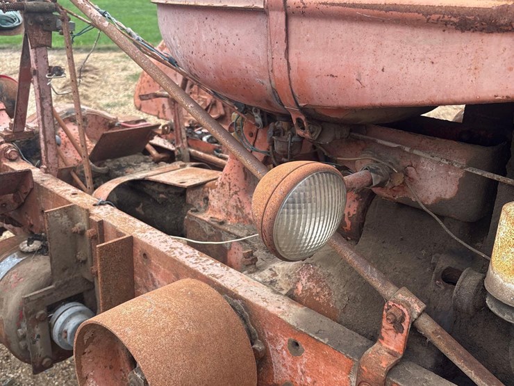 allis-wc-tractor-image-8