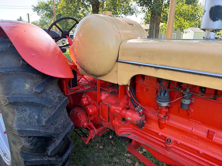 case-900-wheatland-propane-tractor-image-24