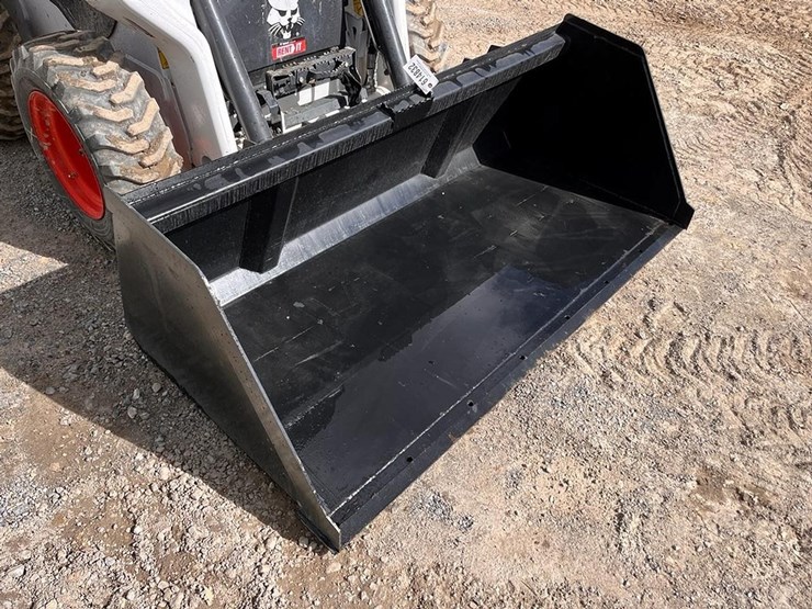 wildcat-80"-skid-steer-snow/litter-bucket-image-3