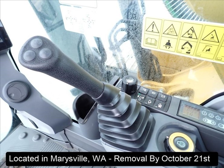 2024-caterpillar-320gc-image-19